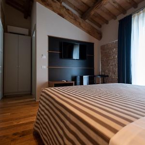 Camera con letto queen size